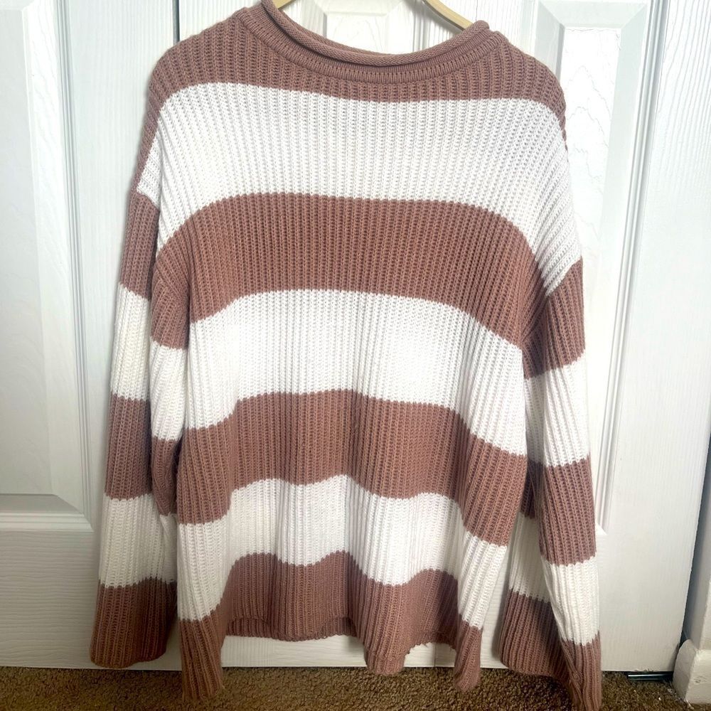 Leani Color Block Sweater. Size Medium